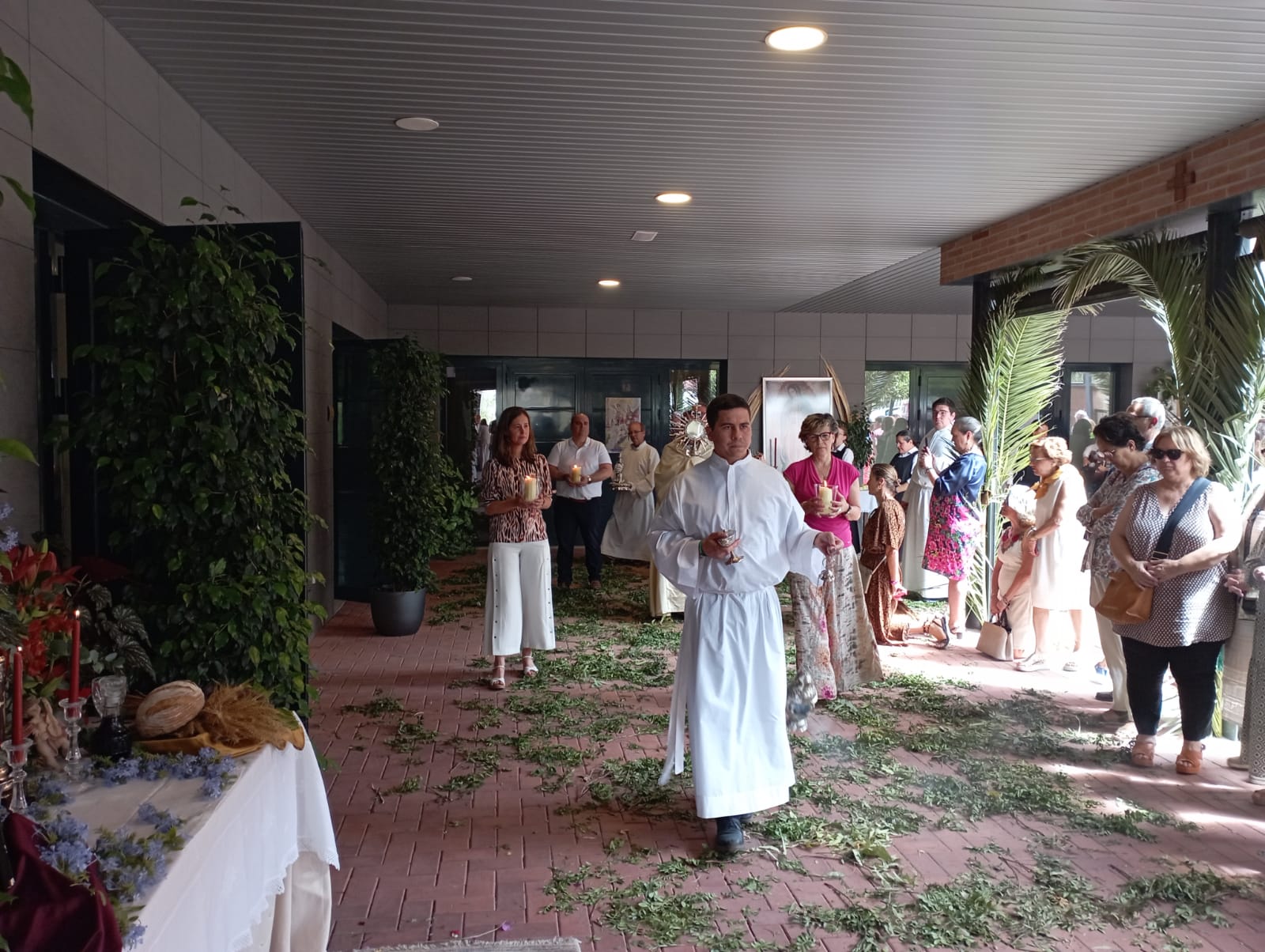 Celebración de la solemnidad del Corpus Christi en la Parroquia San ...