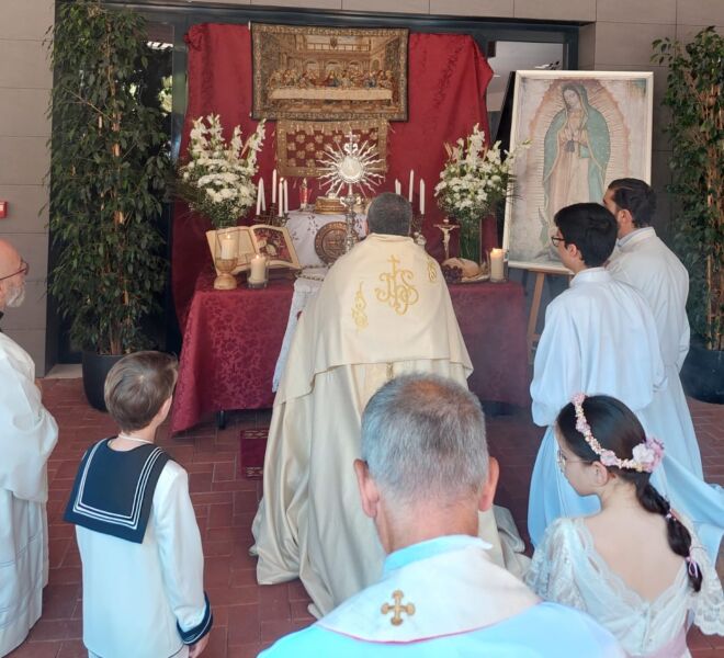 Corpus Christi, Sevilla, Parroquia San Juan Pablo II (32)