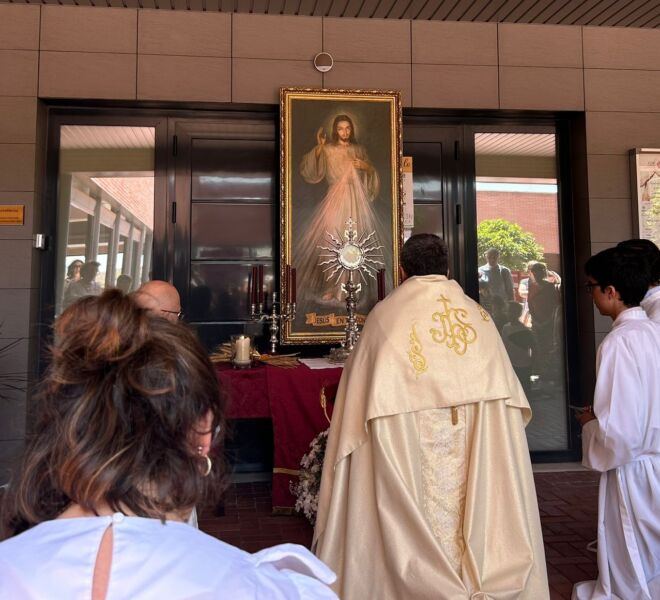 Corpus Christi, Sevilla, Parroquia San Juan Pablo II (38)
