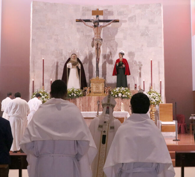San Juan Pablo II, Misa, Monseñor Saiz Meneses, (8)