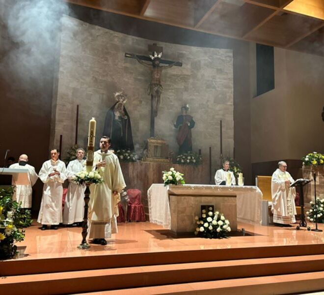 Vigilia Pascual Parroquia San Juan Pablo II, 2024 (1)