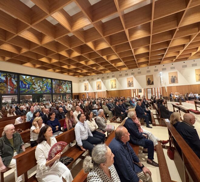 La Parroquia celebra la fiesta de San Juan Pablo II con la bendición y entronización d (12)