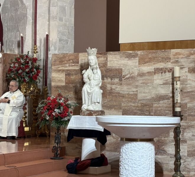 La Parroquia celebra la fiesta de San Juan Pablo II con la bendición y entronización d (13)