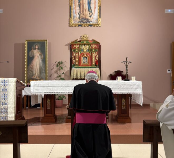 La Parroquia celebra la fiesta de San Juan Pablo II con la bendición y entronización d (20)