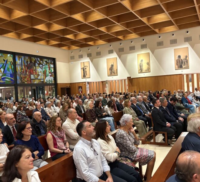 La Parroquia celebra la fiesta de San Juan Pablo II con la bendición y entronización d (21)