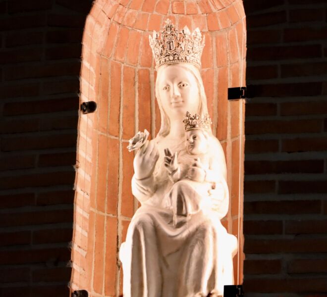 La Parroquia celebra la fiesta de San Juan Pablo II con la bendición y entronización d (26)