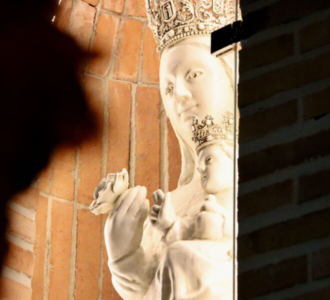 La Parroquia celebra la fiesta de San Juan Pablo II con la bendición y entronización d (27)
