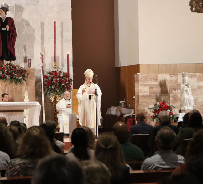 La Parroquia celebra la fiesta de San Juan Pablo II con la bendición y entronización de (20)