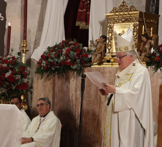 La Parroquia celebra la fiesta de San Juan Pablo II con la bendición y entronización de (22)